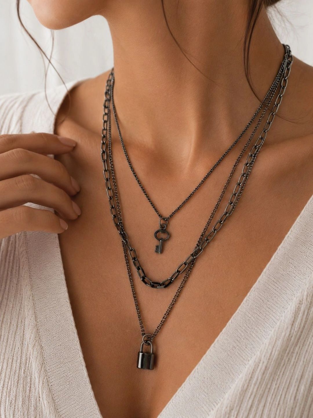 VOGUE PANASH Brass Silver-Plated Layered Necklace