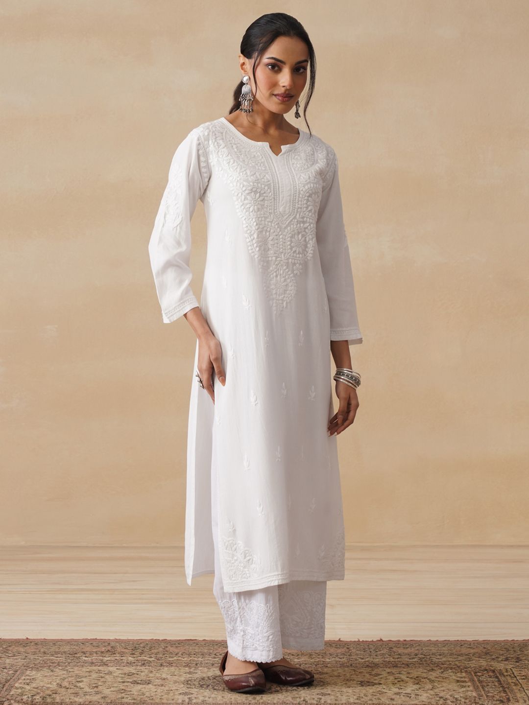 Rumah Wanita Chikankari White Rayon Chikankari Sulam Kurta
