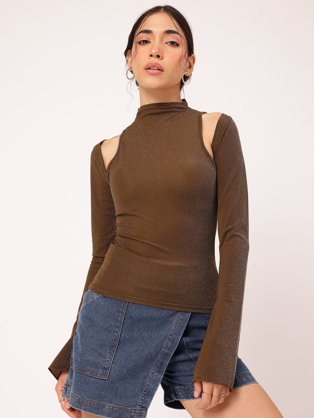 DressBerry Glitter Aura Top With Cropped Flare Slit Shrug