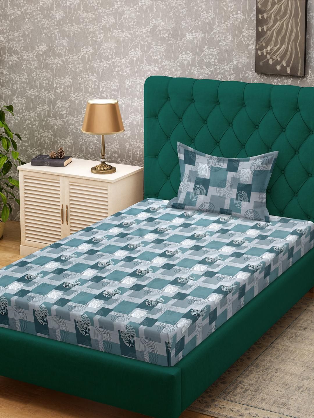 KLOTTHE Green Geometric Cotton Single Bedsheets