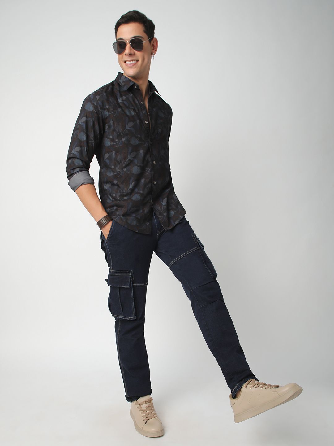 VASTRADO Men Classic Spread Collar Floral Printed Cotton Slim Fit Casual Shirt
