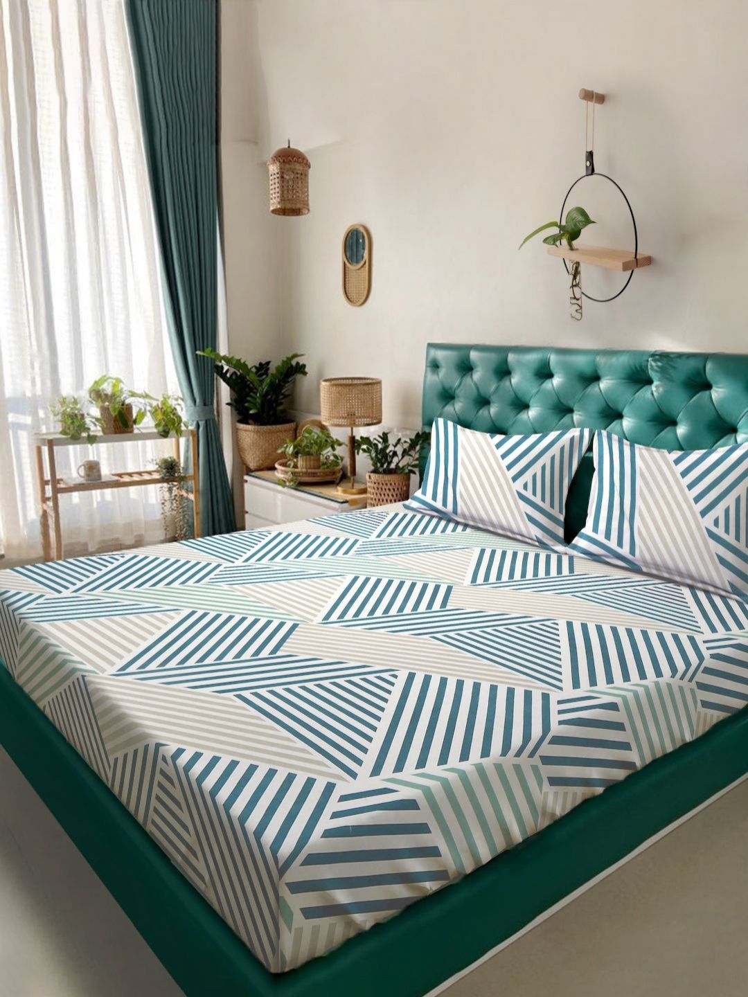 Myntra Elegant Homes Green Abstract Polycotton 300 TC King Fine Bedsheet dengan 2 Sarung Bantal-98 x 89 inci