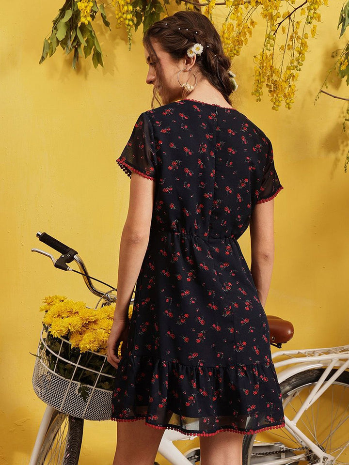 Quiero Women Floral Dicetak leher bulat a-line