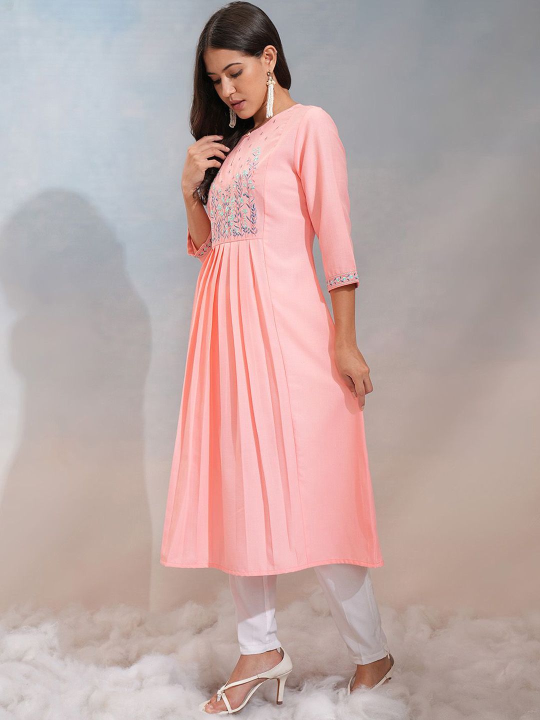 Vishudh Floral Commider Keyhole Neck A Line Kurta
