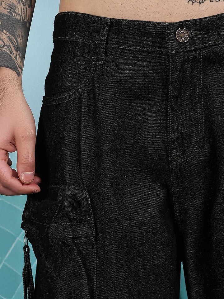 Eszett Men Black Baggy High-Rise Easy Wash Cargos Seluar
