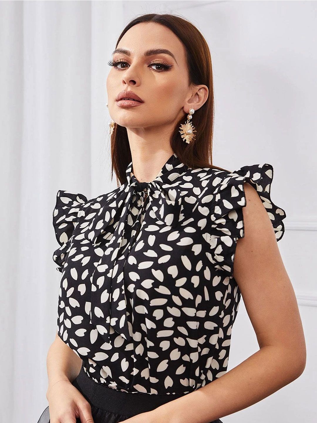 DressBerry Print Tie-Up Neck Top