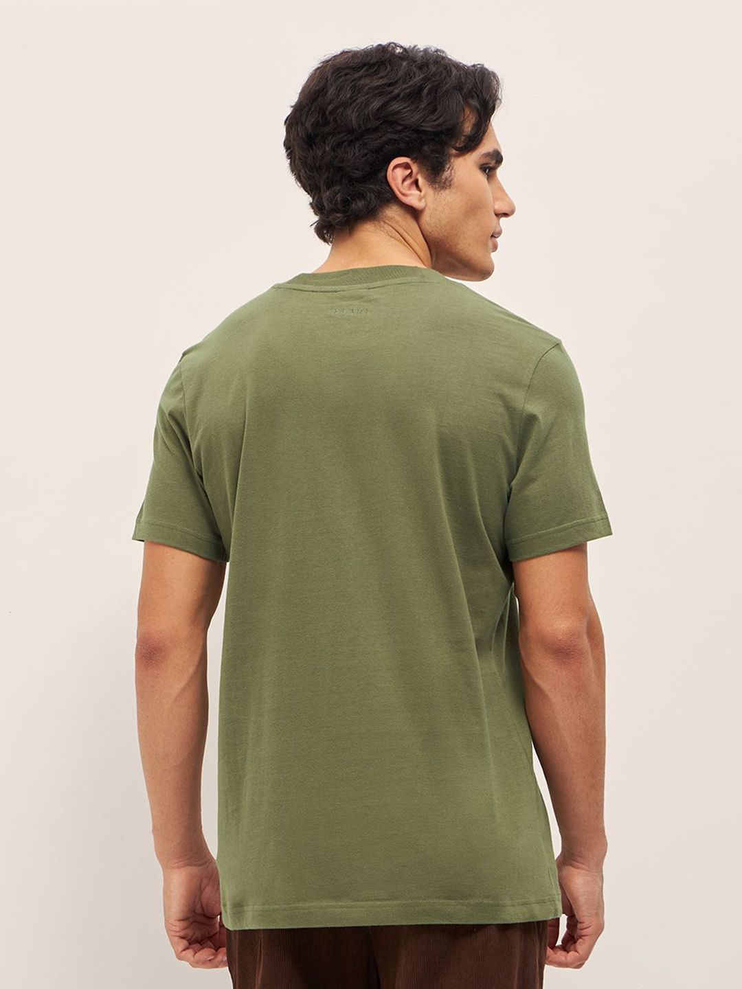 THE BEAR HOUSE Men Solid Round Neck T-Shirt