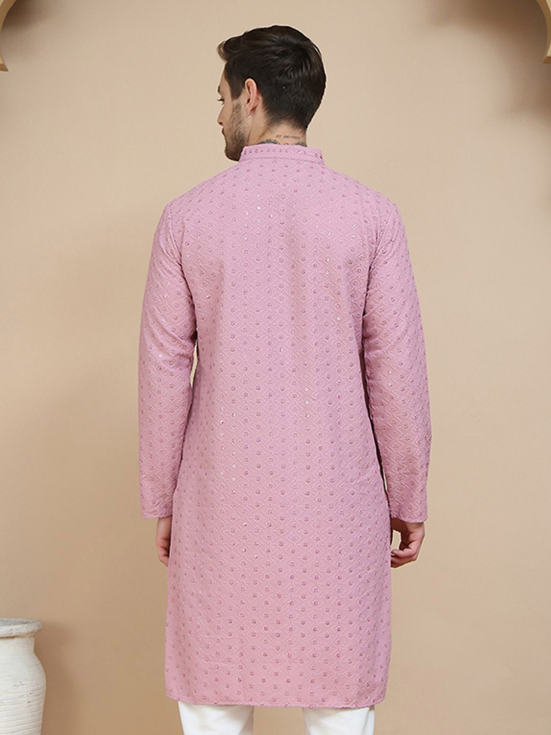 Jompers Men Geometric Embroidered Sequinned Kurta