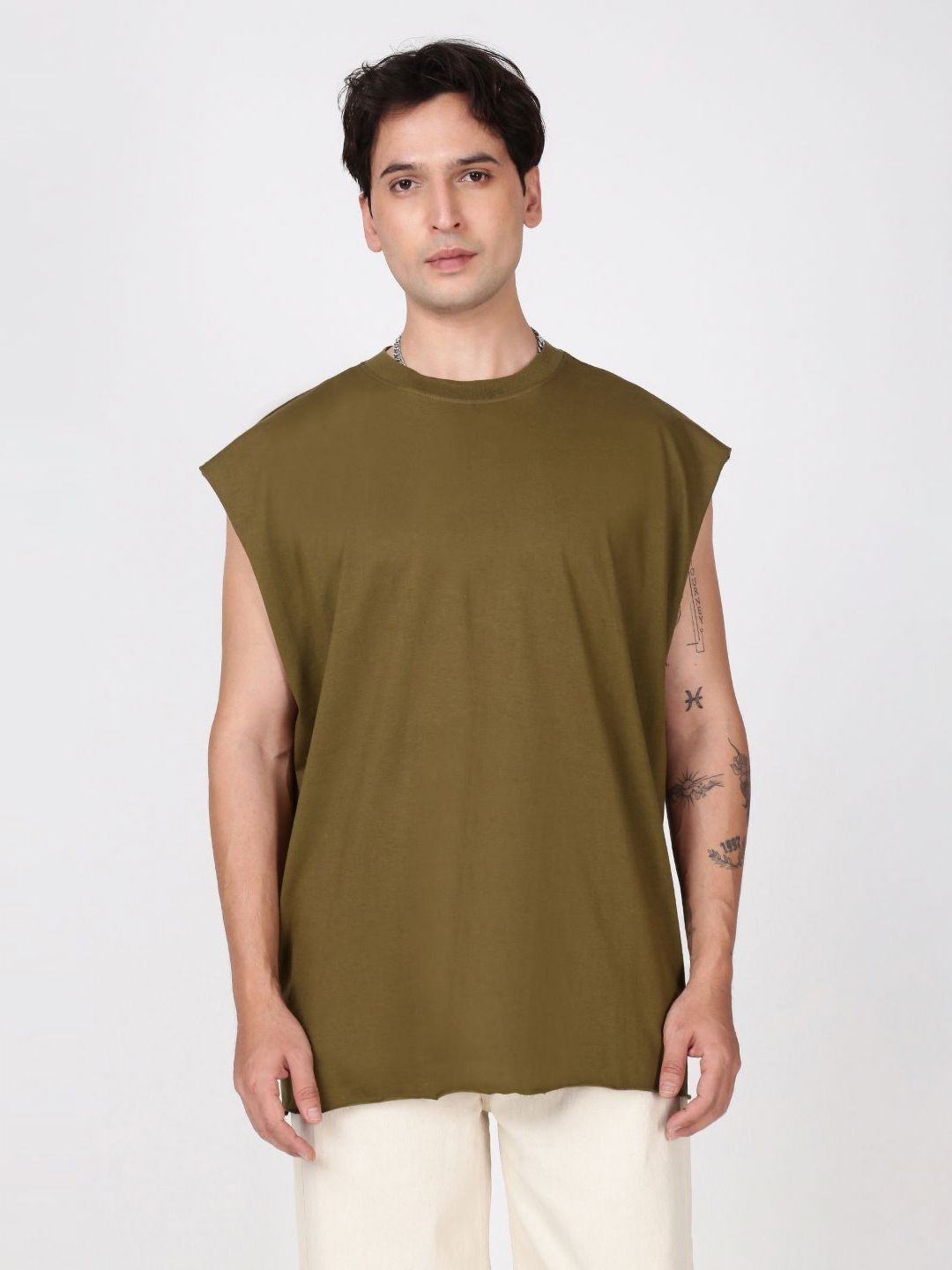 Bene Kleed Pepejal Lengan Pepejal T-Shirt Kapas Tulen Berat