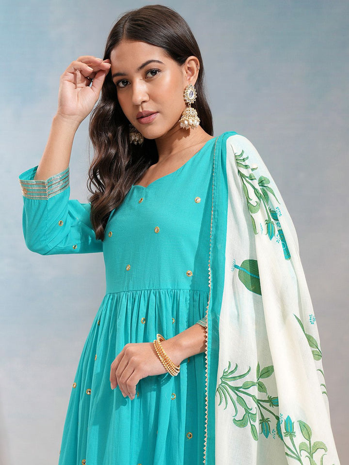 Vishudh Blue Floral Embroidered Sweetheart Neck Pure Cotton Kurta With Trousers & Dupatta