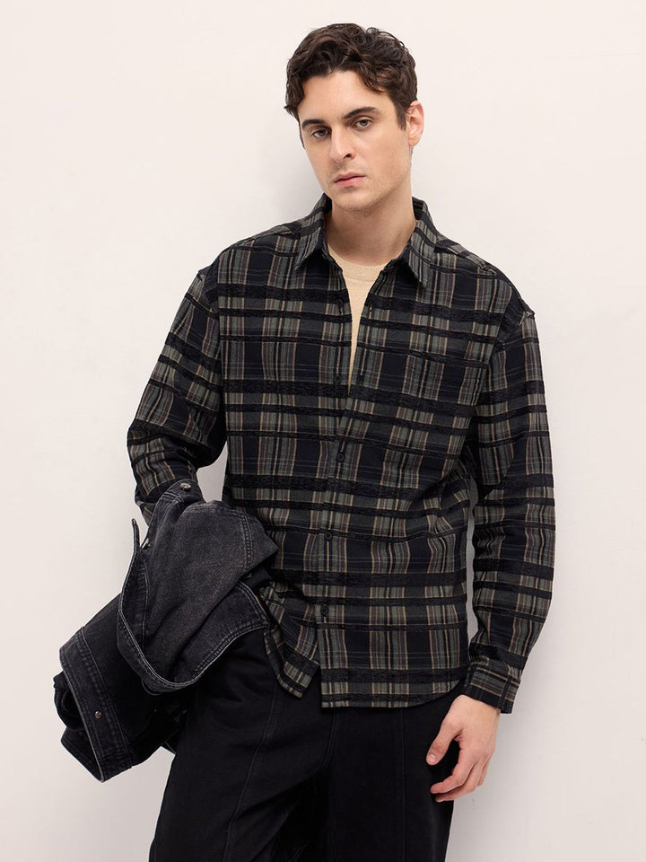 THE BEAR HOUSE Men Relaxed Fit Spread Collar Vertical Striped Casual Shirt