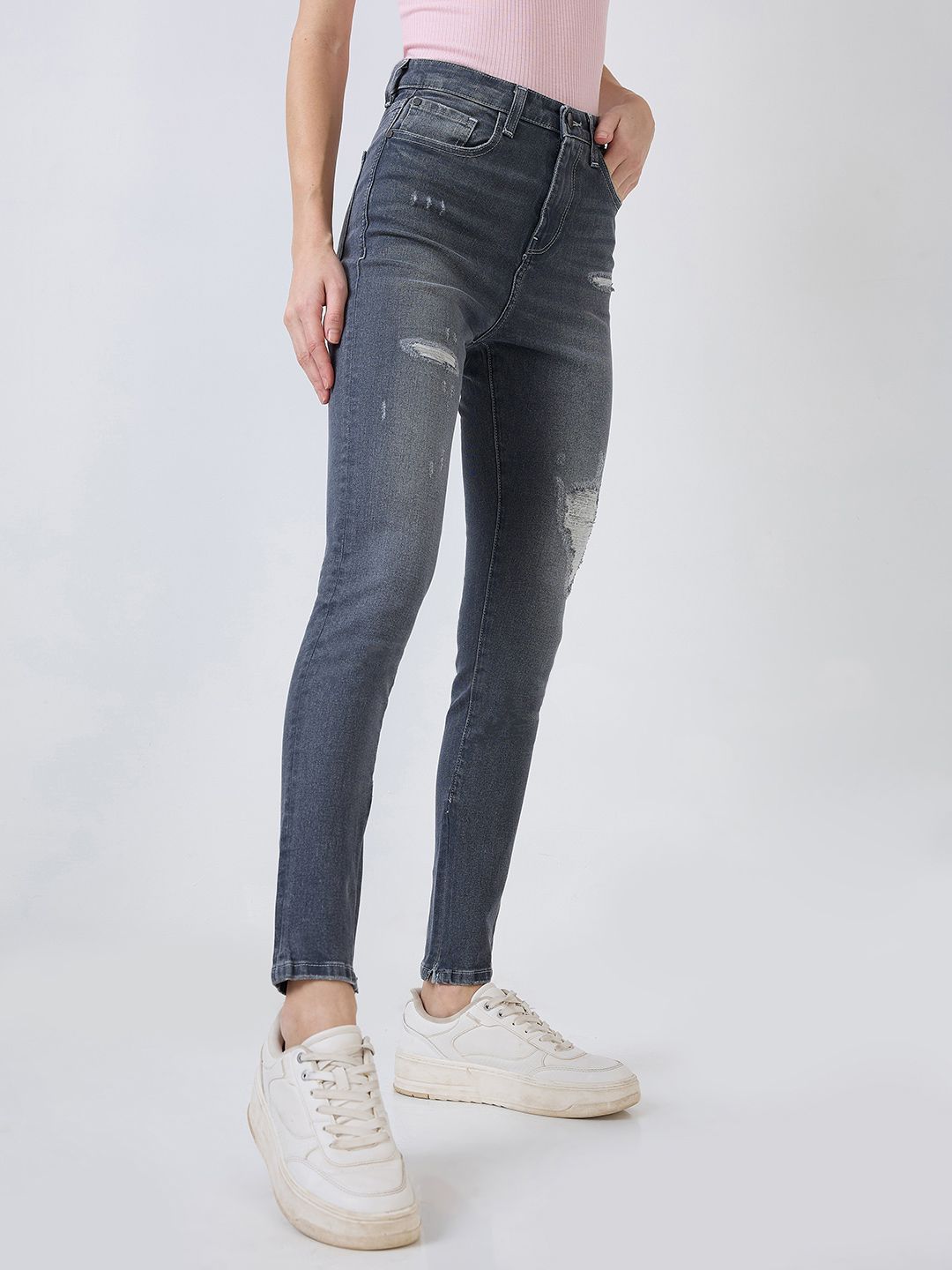 SPYKAR Women Slim Fit High-Rise Low Distress Heavy Fade Jeans