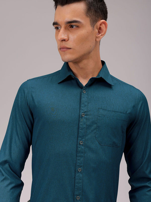 The Indian Garage Co. X Luxe Men Cutaway Collar Solid Slim Fit Formal Shirt