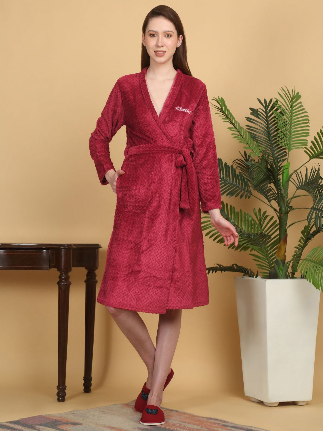 KLOTTHE Red Self Design Woollen Bath Robe With Belt