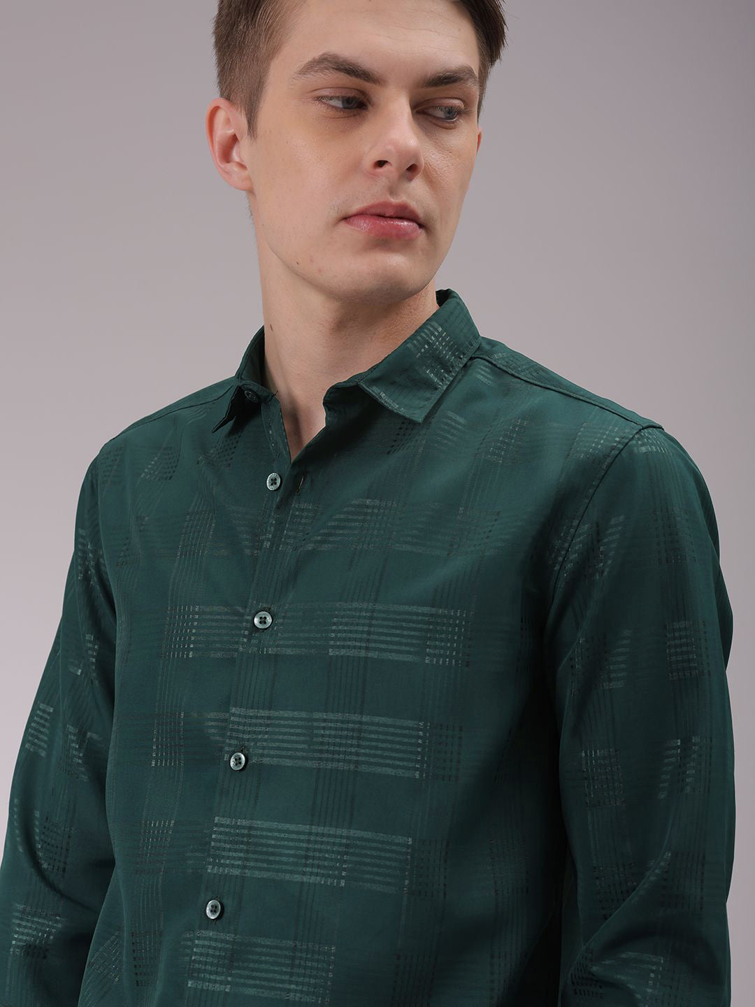 The Indian Garage Co Men Cutaway Collar Solid Slim Fit Casual Shirt