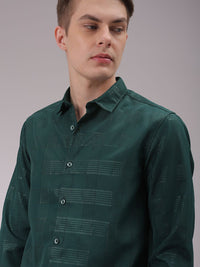 The Indian Garage Co Men Cutaway Collar Solid Slim Fit Casual Shirt