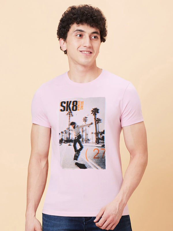 Menjadi T-Shirt Kasual Leher Grafik Manusia