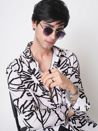 VASTRADO Men Classic Slim Fit Spread Collar Floral Printed Casual Shirt