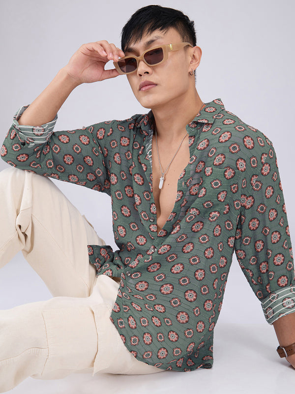 VASTRADO Men Classic Fit Spread Collar Floral Printed Relaxed Fit Casual Shirt