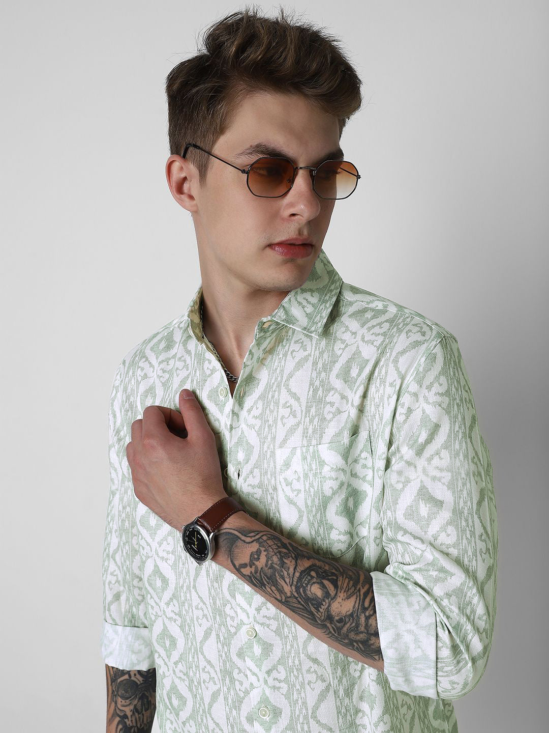 VASTRADO Men Classic Slim Fit Opaque Printed Pure Cotton Casual Shirt