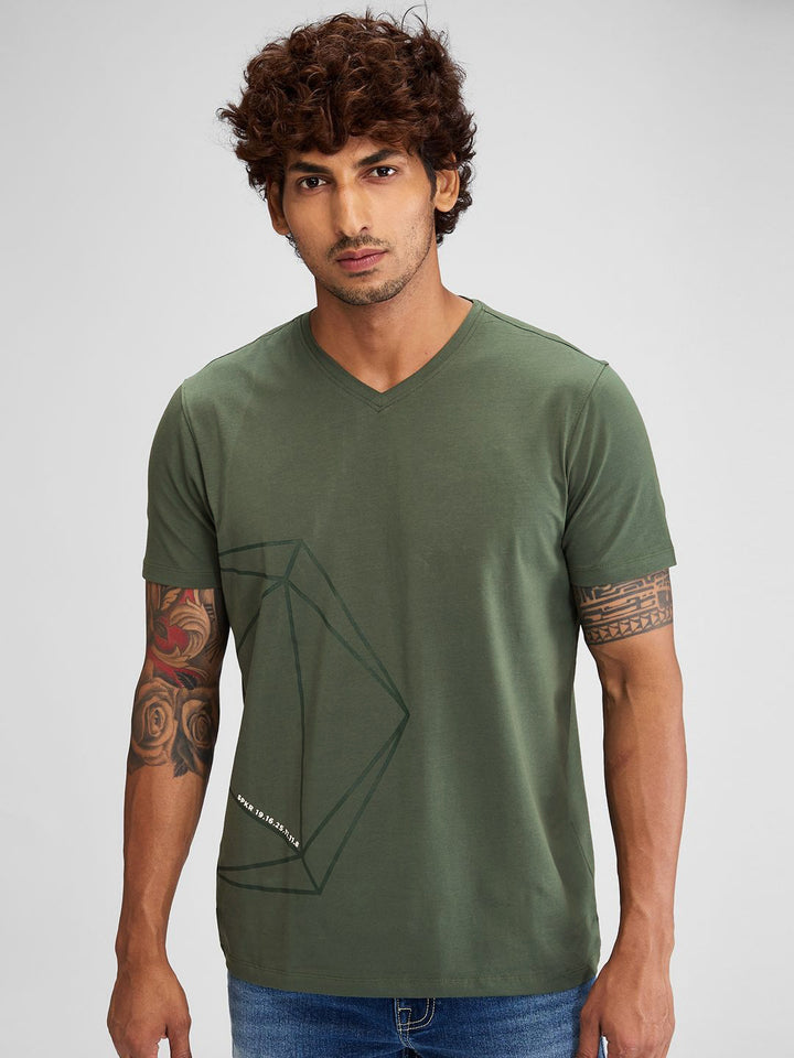 SPYKAR Men V-Neck Raw Edge Slim Fit T-shirt