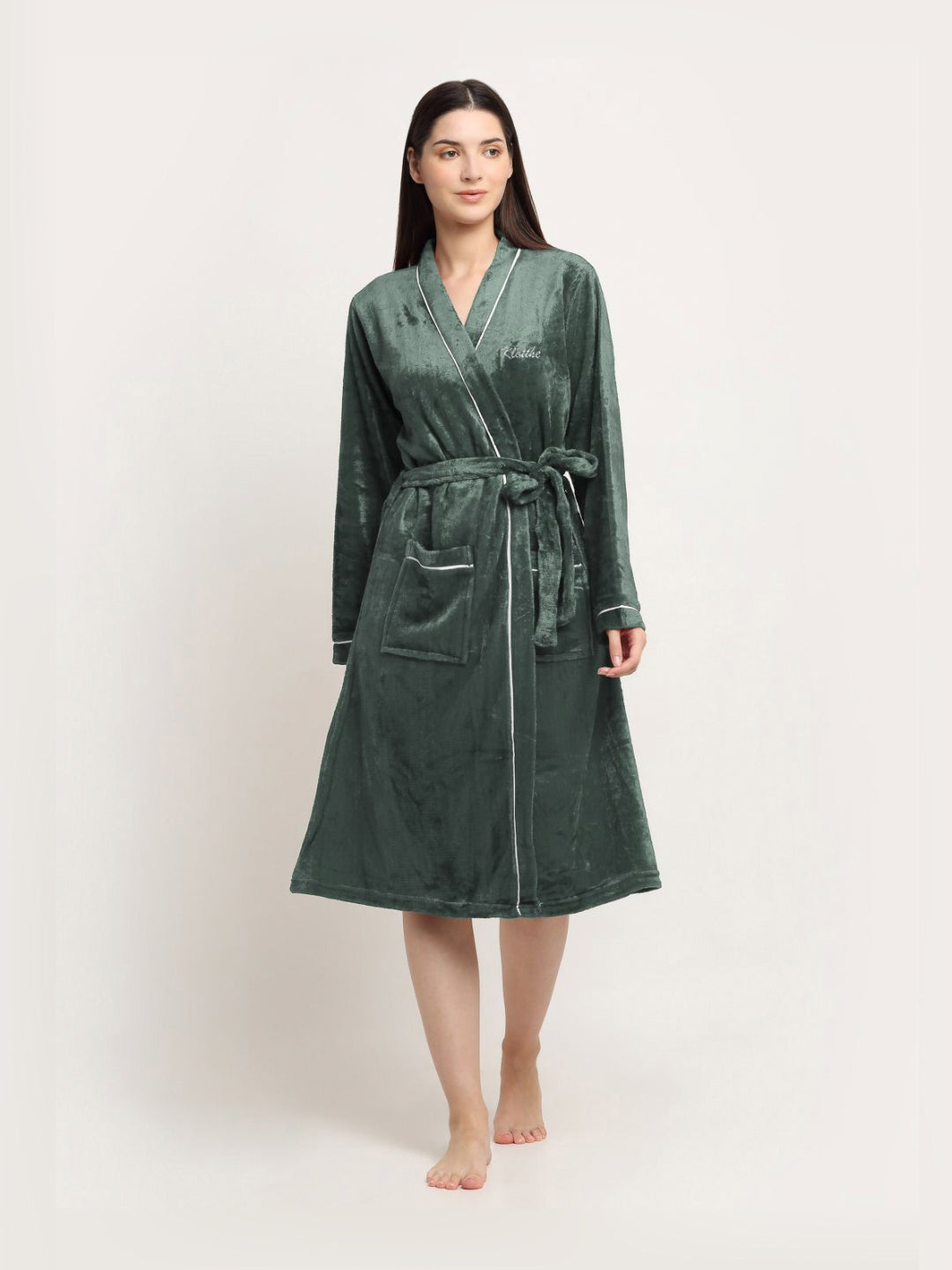 KLOTTHE Green Woolen Long Sleeves Bath Robe With Belt