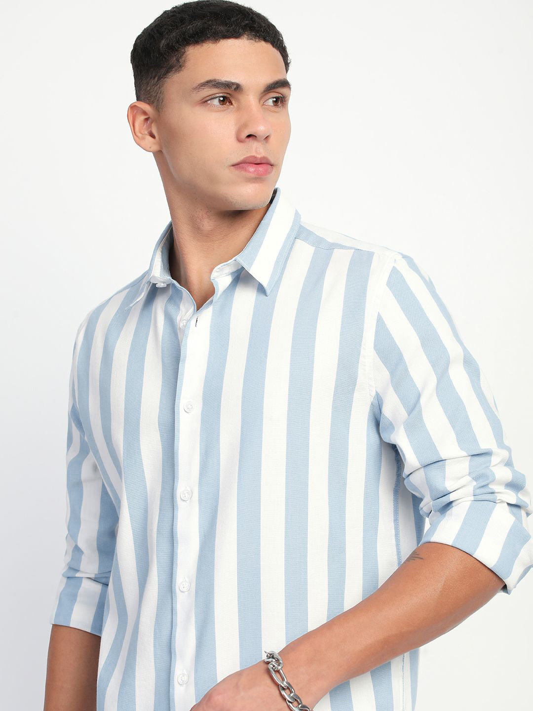 THE BEAR HOUSE Men Slim Fit Striped Casual Shirt