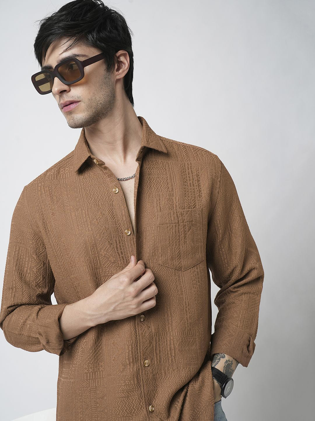 VASTRADO Men Classic Spread Collar Solid Slim Fit Casual Shirt