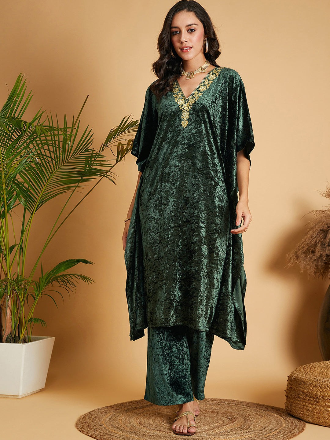 Shae by SASSAFRAS Embroidered V-Neck Flared Sleeves Kaftan Sequinned Work Velvet Kurta