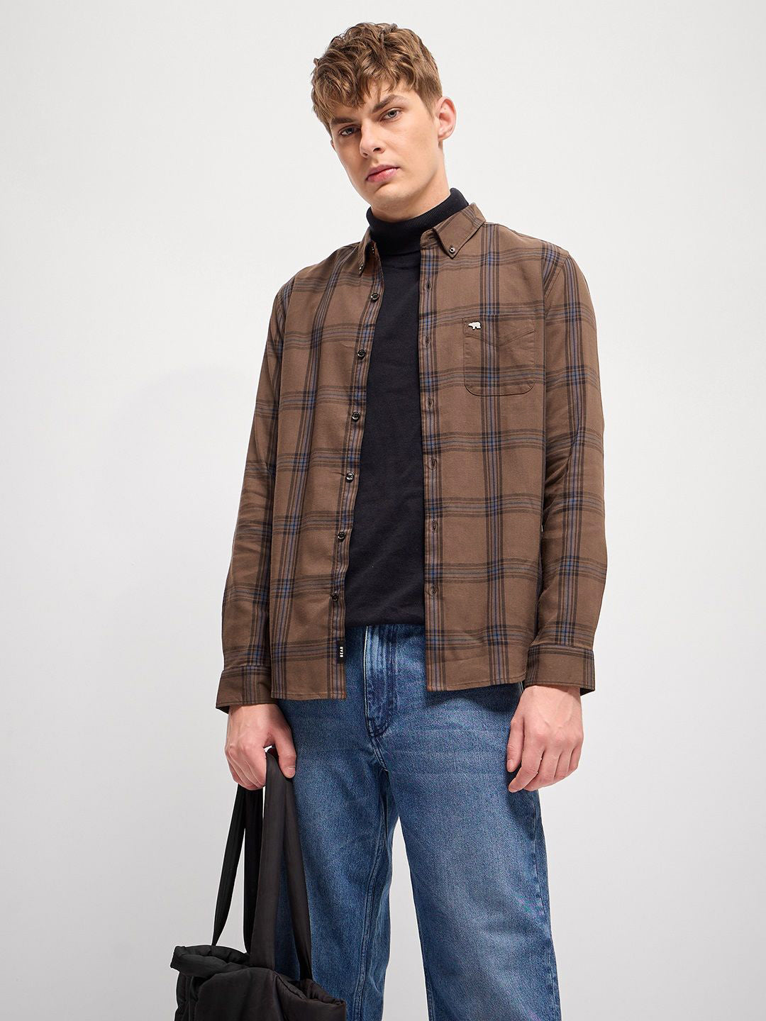 THE BEAR HOUSE Men Button-Down Collar Checked Cotton Slim Fit Casual Shirt
