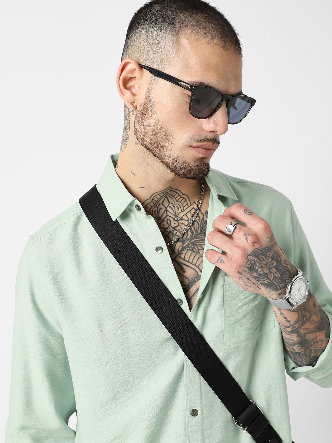 VASTRADO Men Classic Slim Fit Opaque Casual Shirt