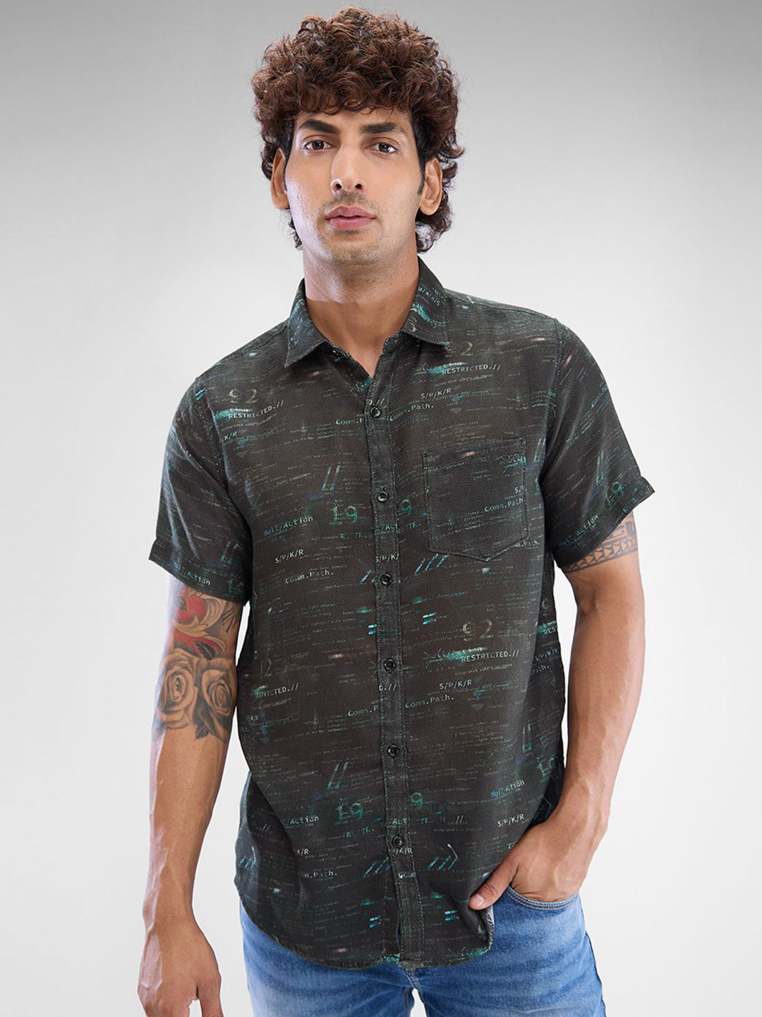 SPYKAR Men Slim Fit Opaque Abstract Printed Spread Collar Casual Shirt
