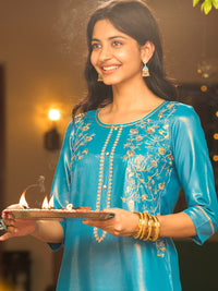 Aurelia Women Blue Zari Embroidered Kurta with Printed Culottes