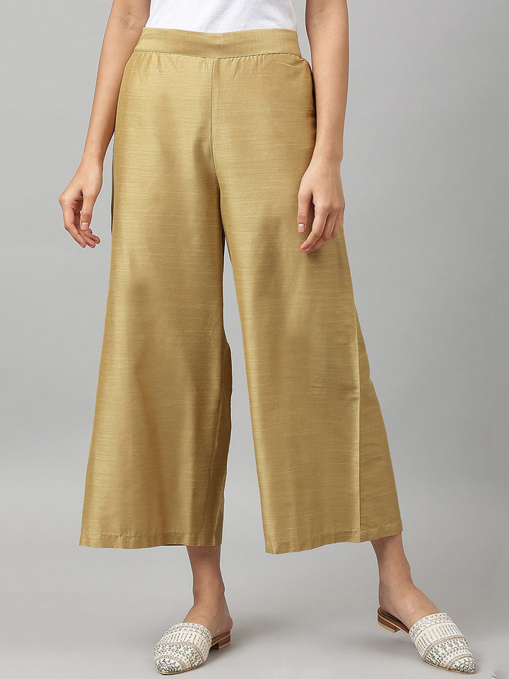 W Women Gold-Toned Comfort Cropped Parallel Trousers