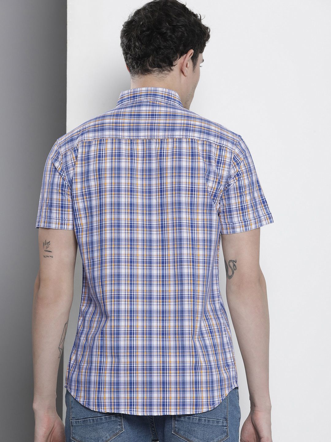 The Indian Garage Co Men Slim Fit Tartan Checked Casual Shirt