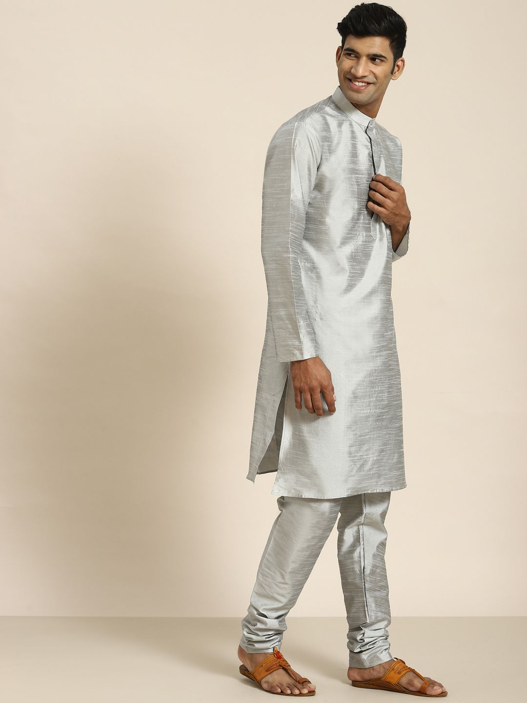 SOJANYA Men Grey Kurta with Churidar