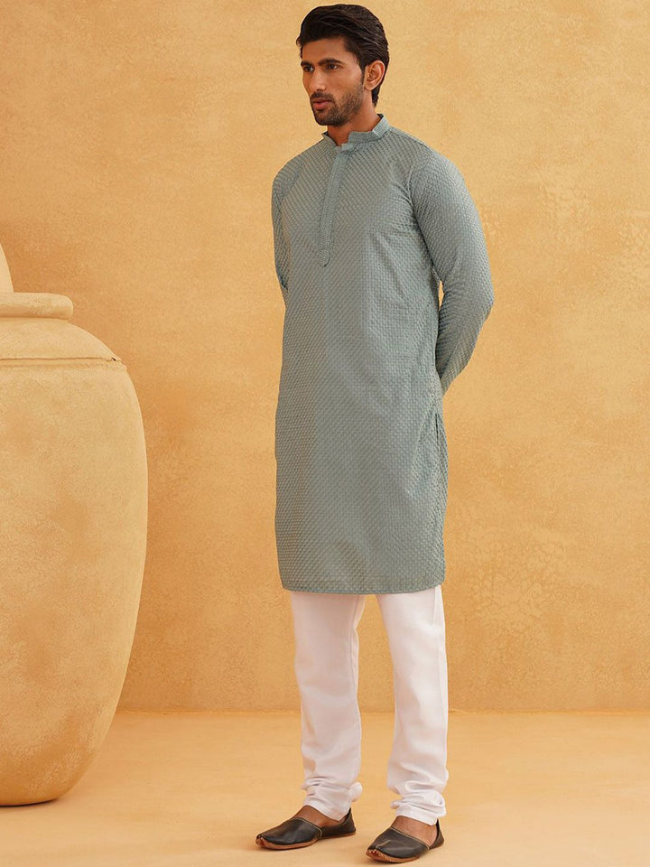 SOJANYA Geometric Embroidered Mandarin Collar Thread Work Pure Cotton Kurta With Churidar