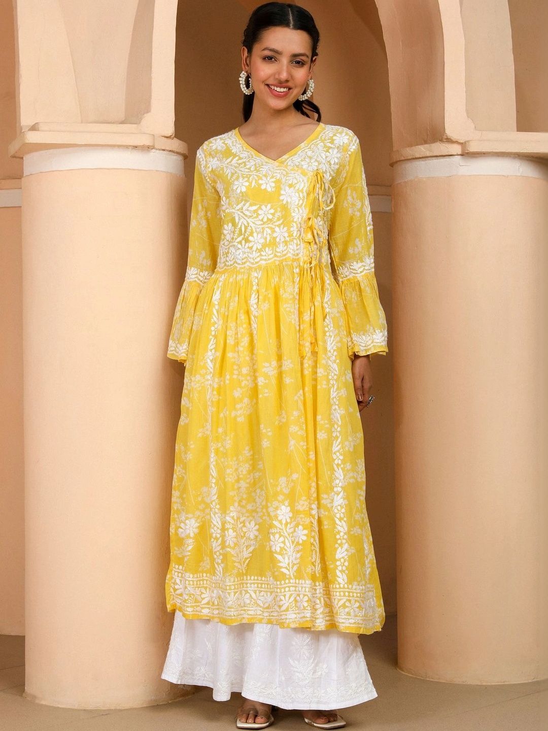 House of Chikankari Women Floral Embroidered Flared Sleeves Chikankari Indie Florals Kurta