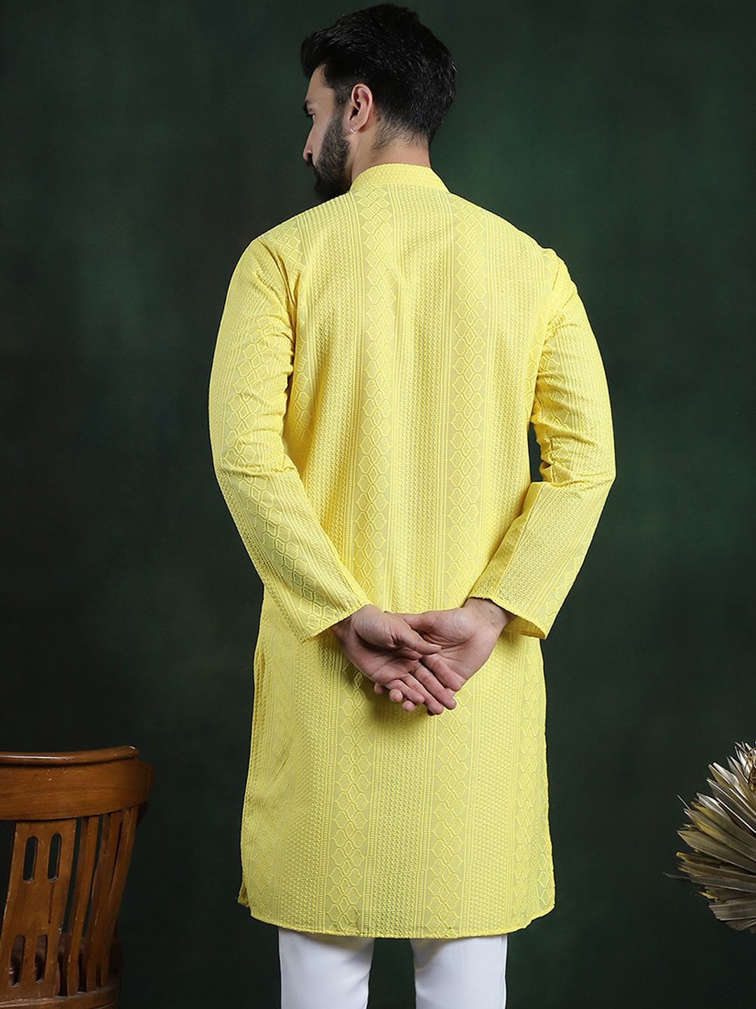SOJANYA Ethnic Motifs Embroidered Mandarin Collar Thread Work Cotton Straight Kurta