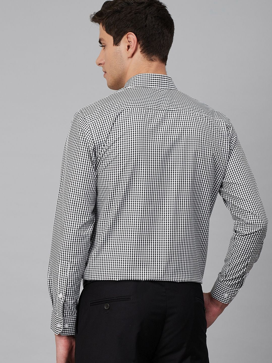 DENNISON Men Black & White Comfort Regular Fit Checked Formal Shirt