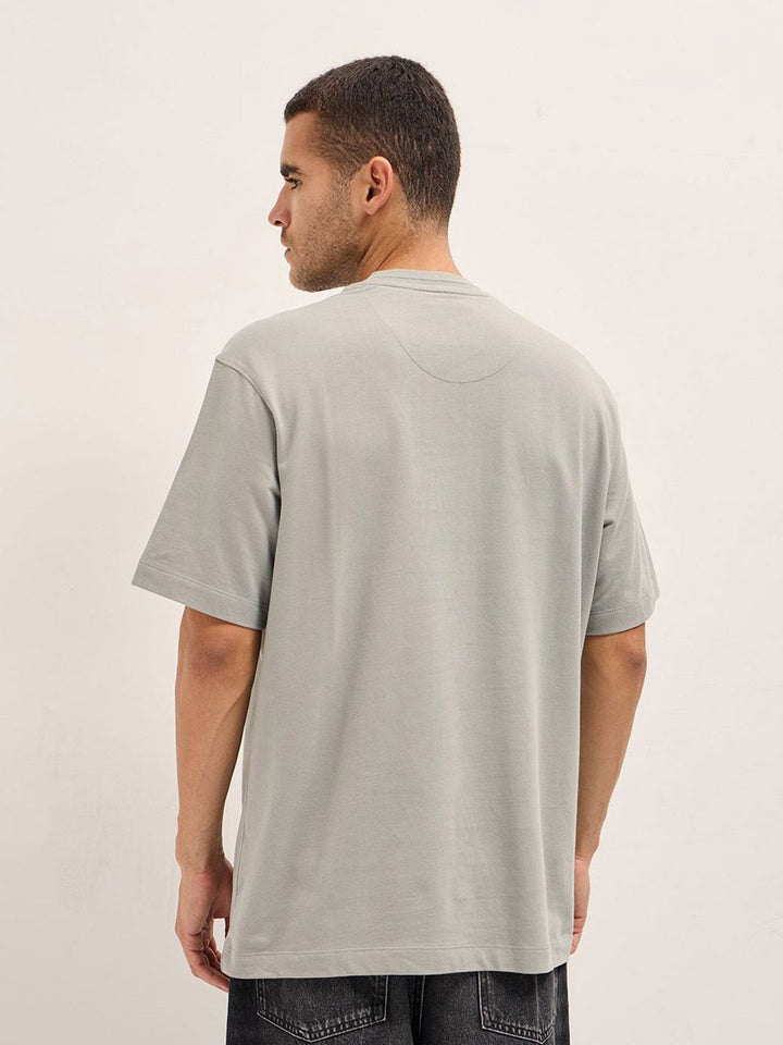T-shirt t-shirt yang besar