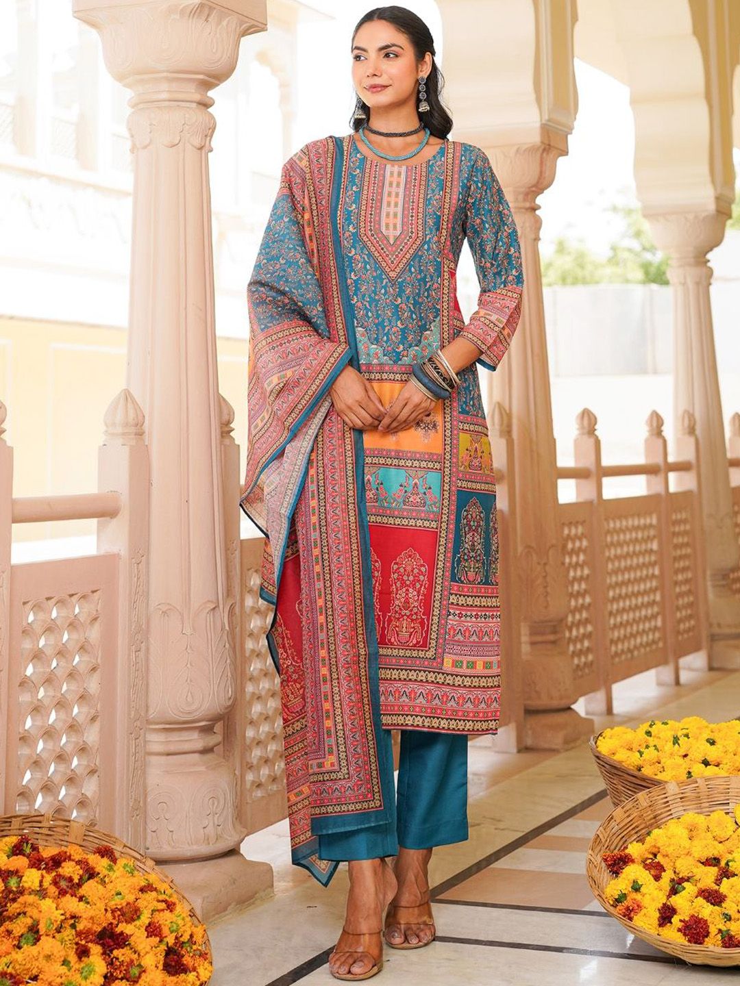 Kalini Wanita Motif Etnik Dicetak Kurta dengan Seluar & Dengan Dupatta