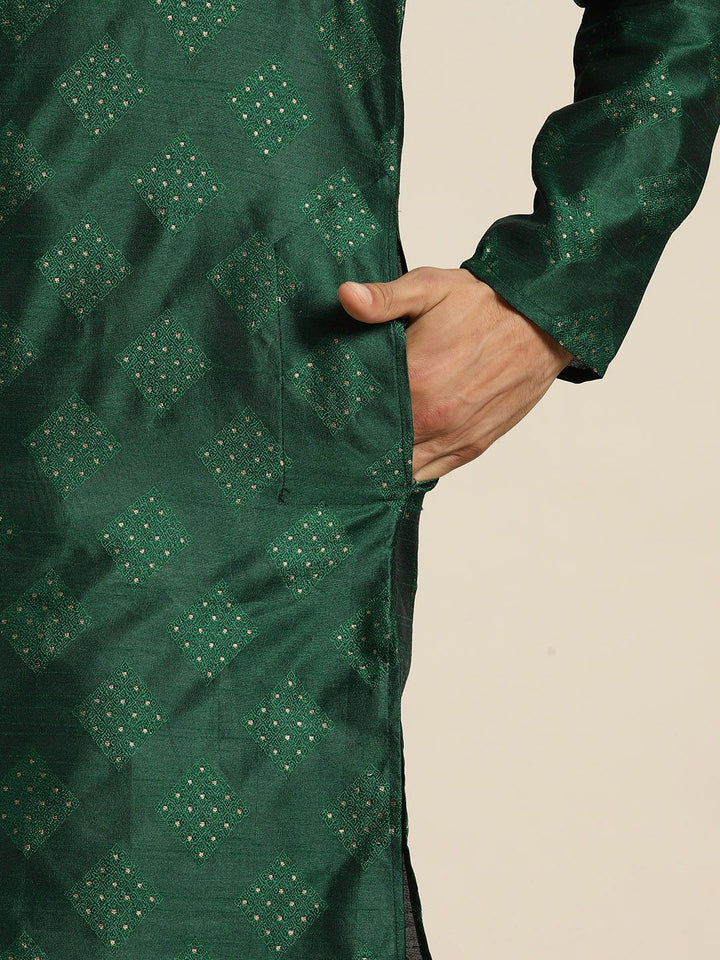 SOJANYA Motif Etnik Kantha Work Silk Cotton Kurta