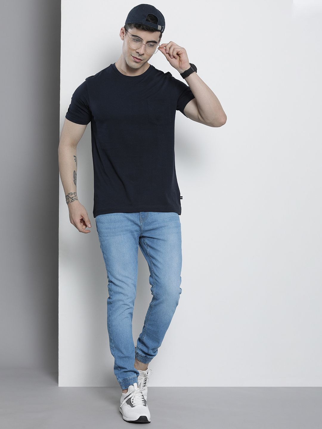 The Indian Garage Co Men Solid Slim Fit Denim Joggers