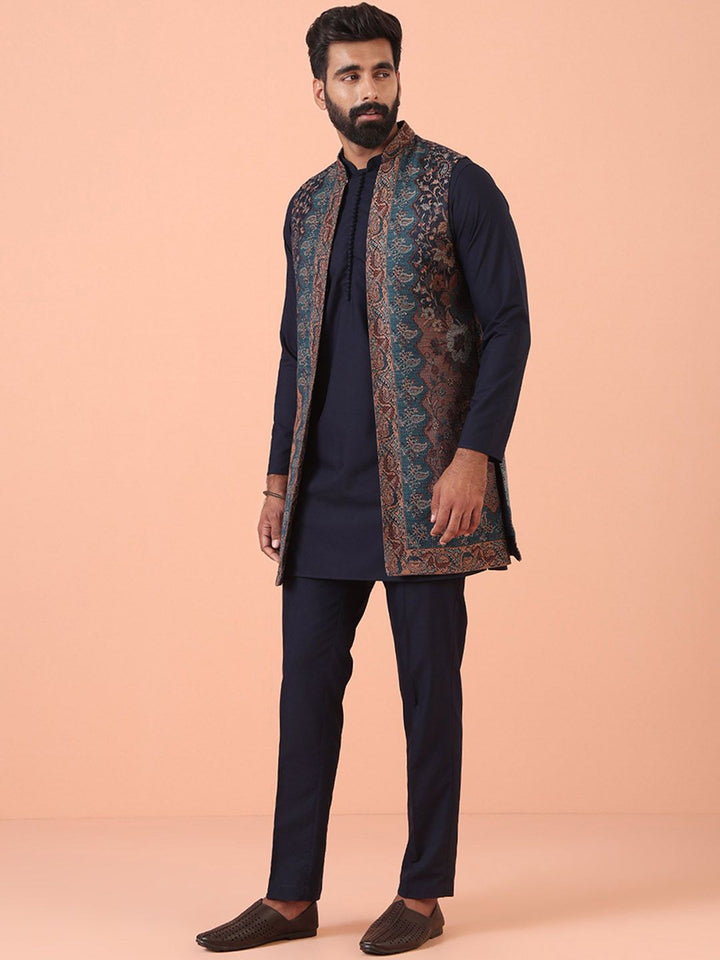 KISAH Men Regular Kurta with Trousers