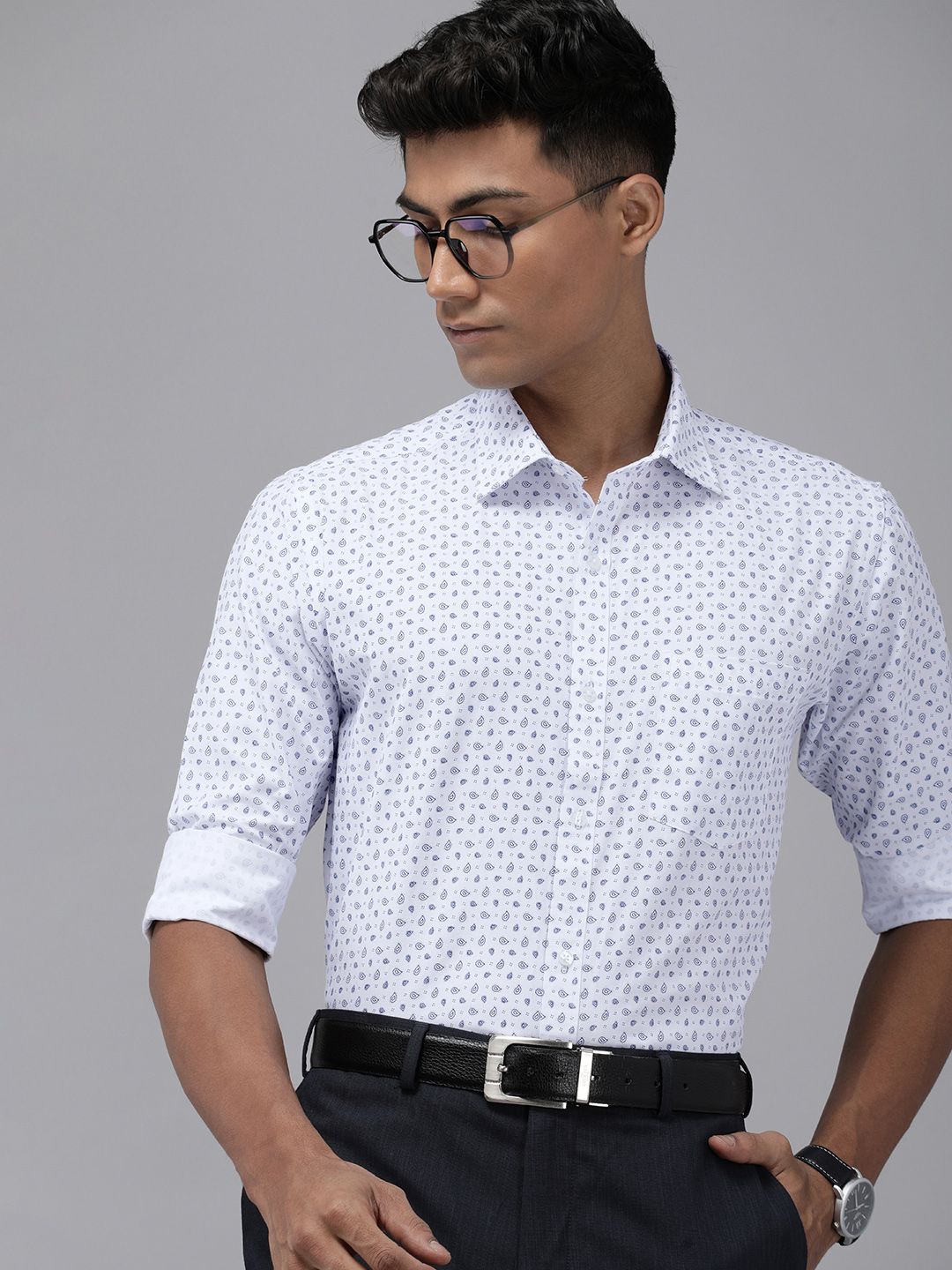 Park Avenue Slim Fit Ethnic Motifs Printed Formal Shirt