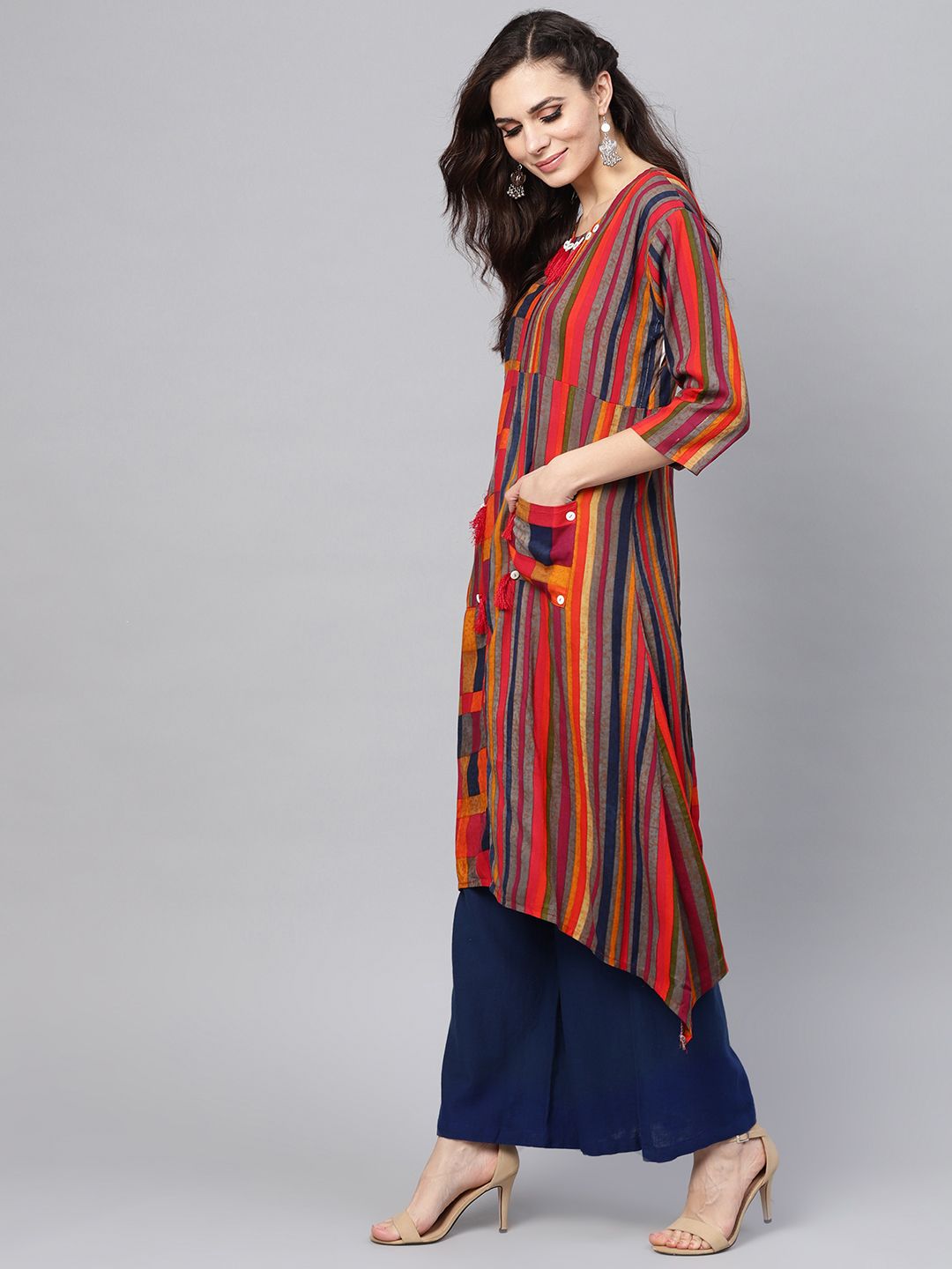 SOJANYA Women Grey & Red Checked Asymmetric A-Line Kurta