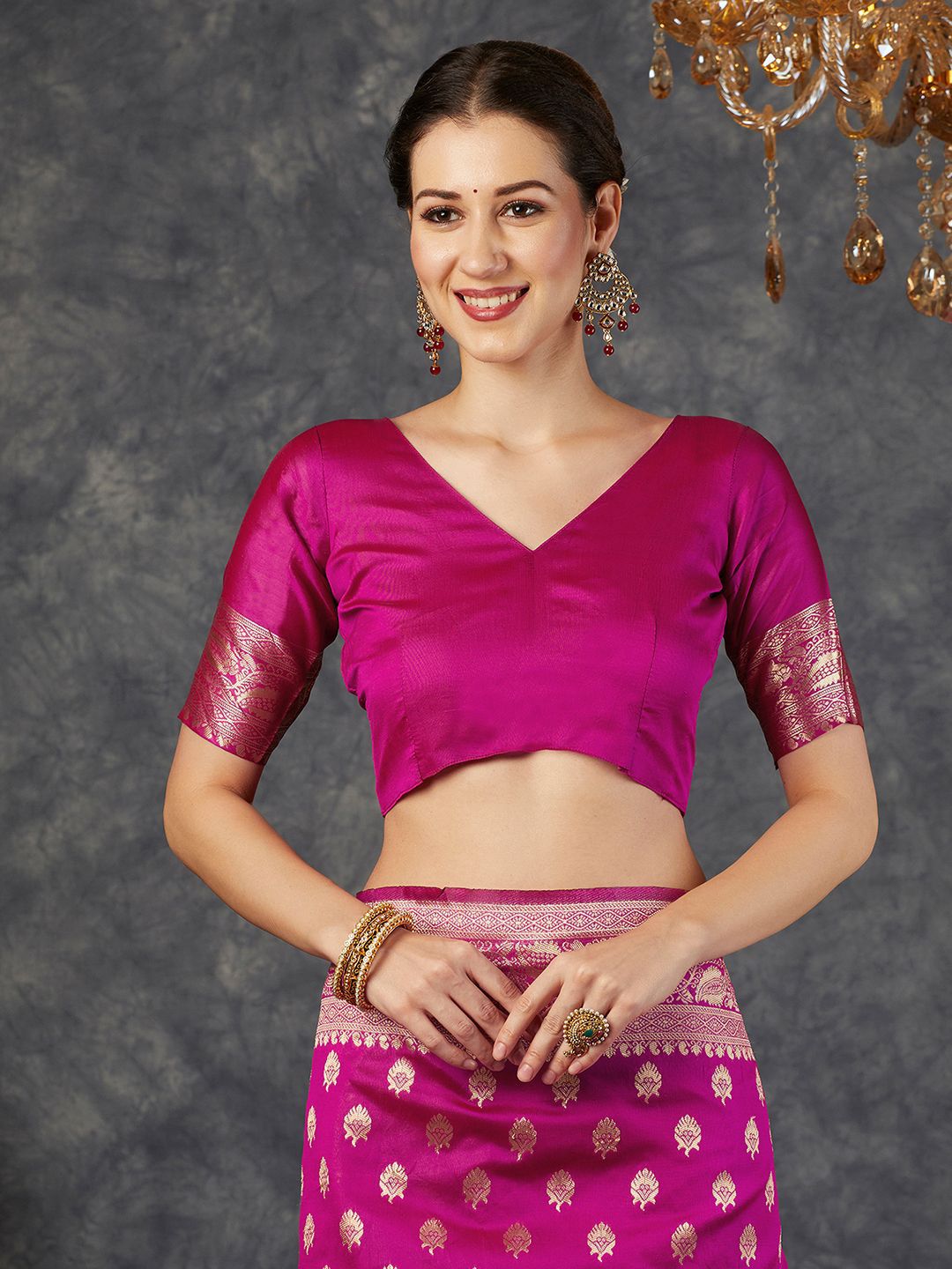 KALINI Ethnic Motifs Woven Designed Zari Banarasi Saree