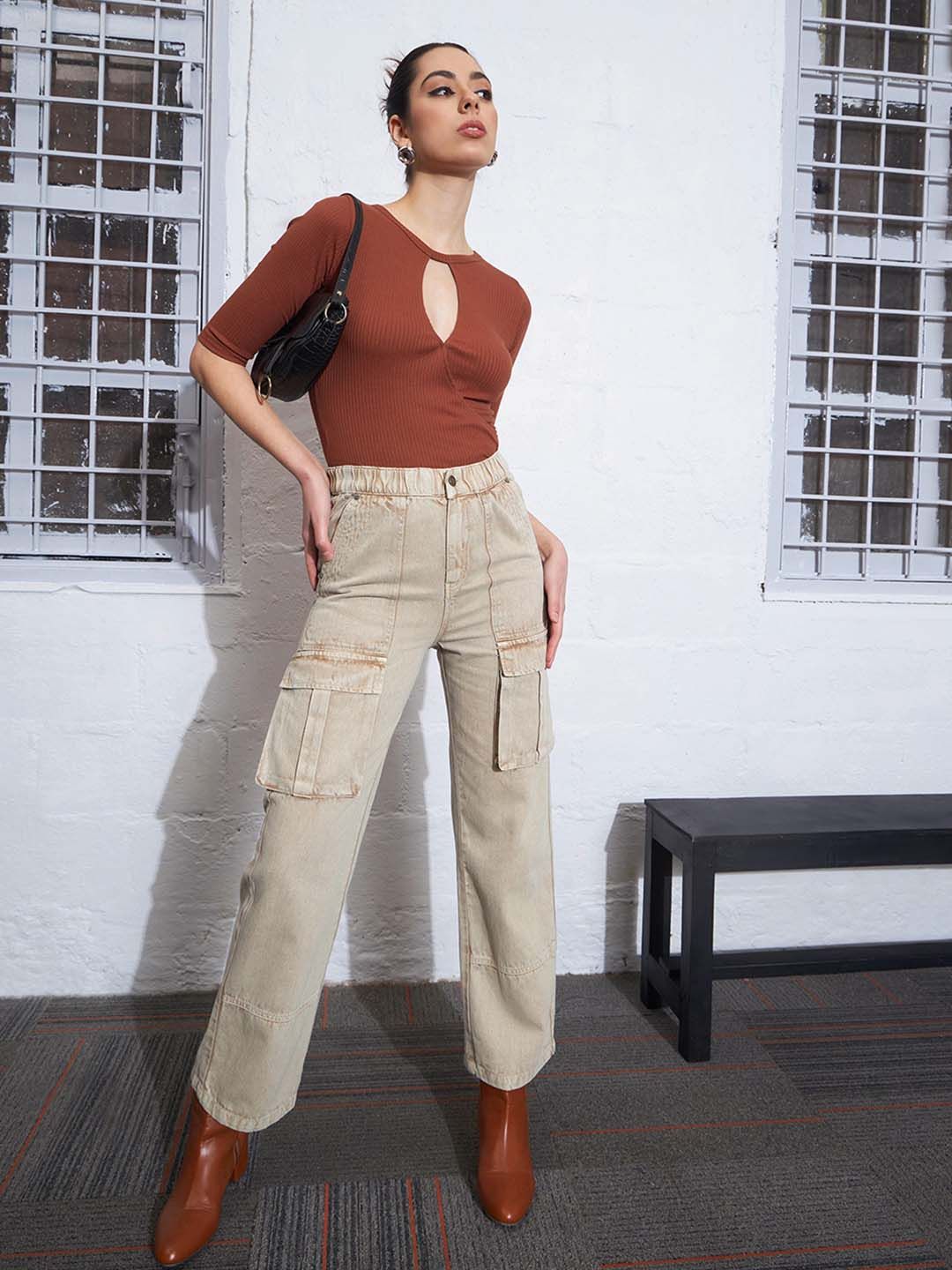 SASSAFRAS Rust Cut-Out Detail Fitted Top