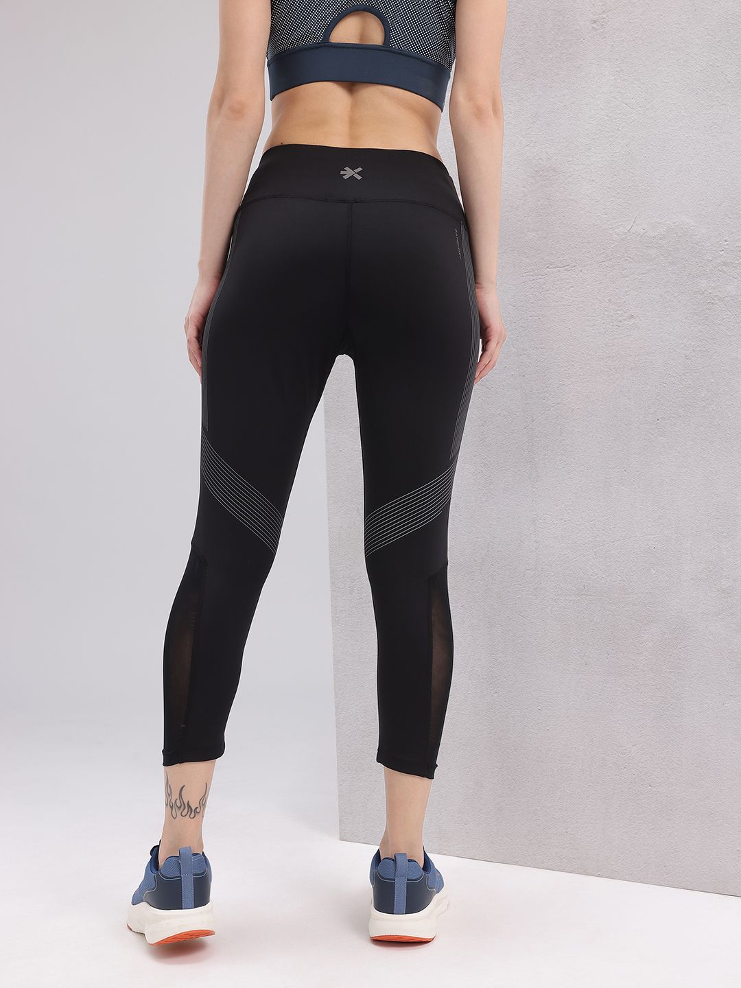 HRX by Hrithik Roshan Women Striped Mesh Rapid-Dry Cropped Training Tights